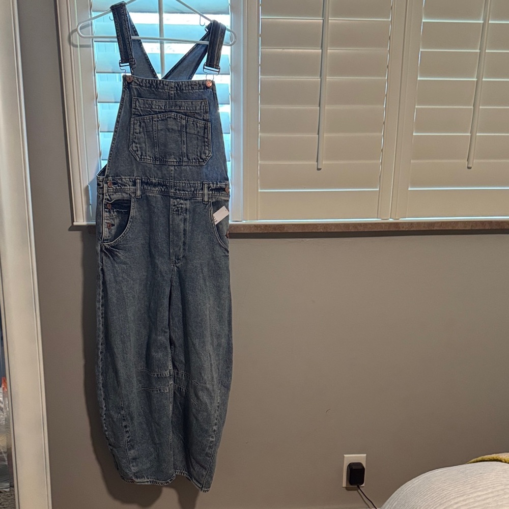 Gap soft denim barrel leg overalls.